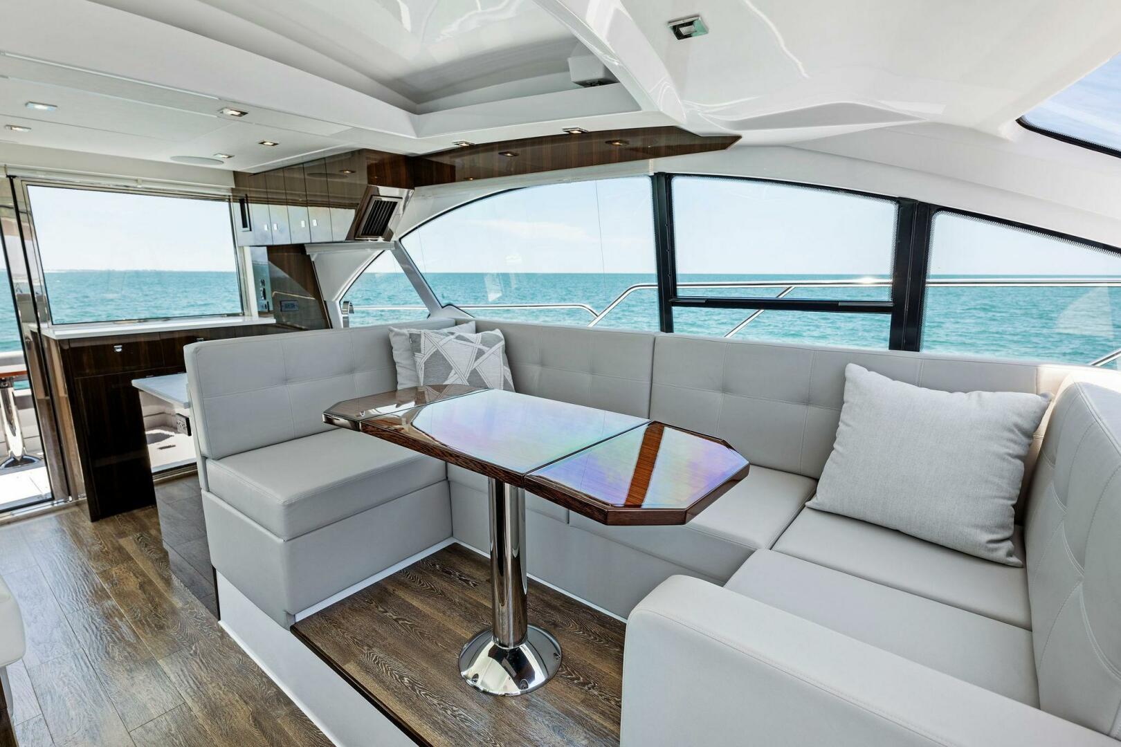Slide: The Image of 2022 50 Cruisers Cantius - Mint 2 Bee - Dinette - 4409801