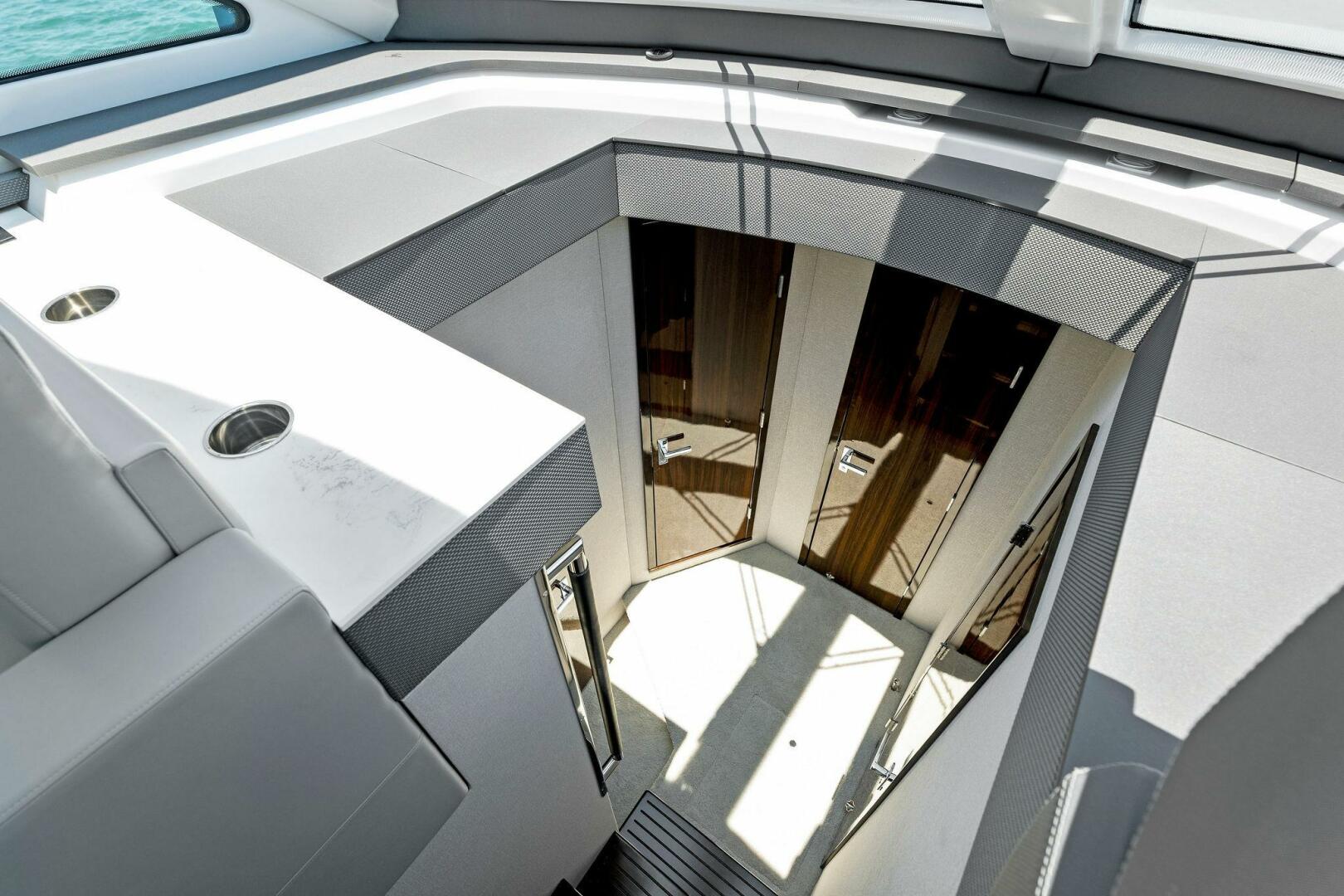 Slide: The Image of 2022 50 Cruisers Cantius - Mint 2 Bee - Companionway - 4409798