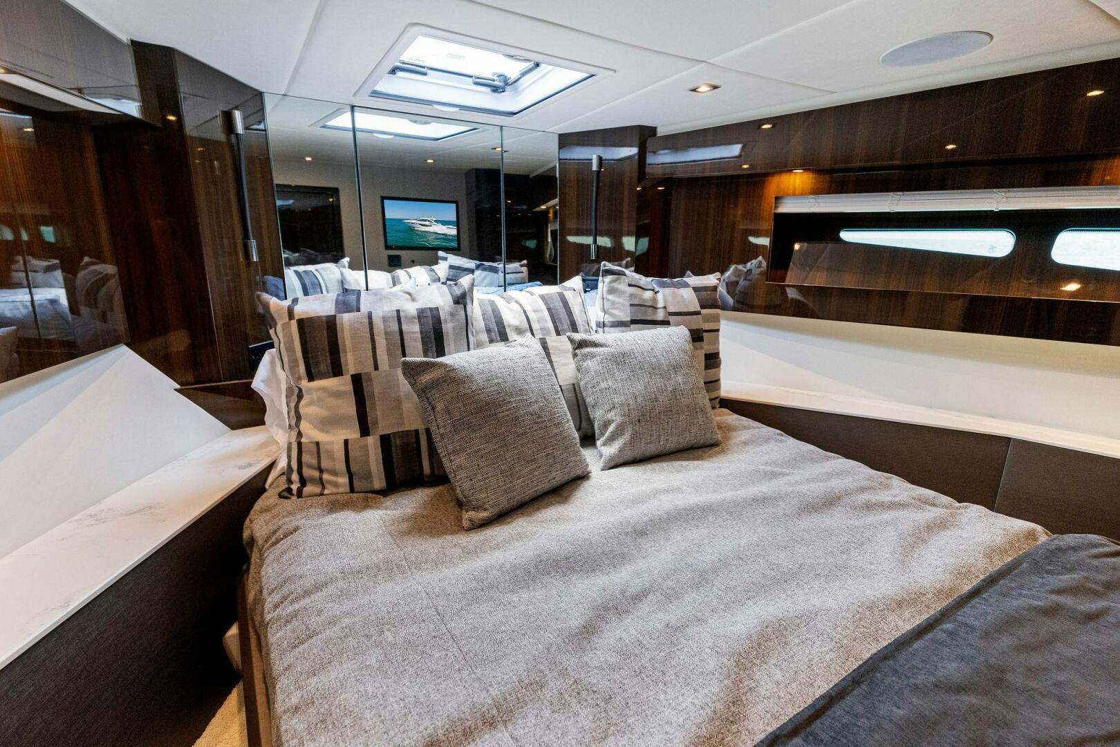 Slide: The Image of 2022 50 Cruisers Cantius - Mint 2 Bee - VIP Stateroom - 4409895