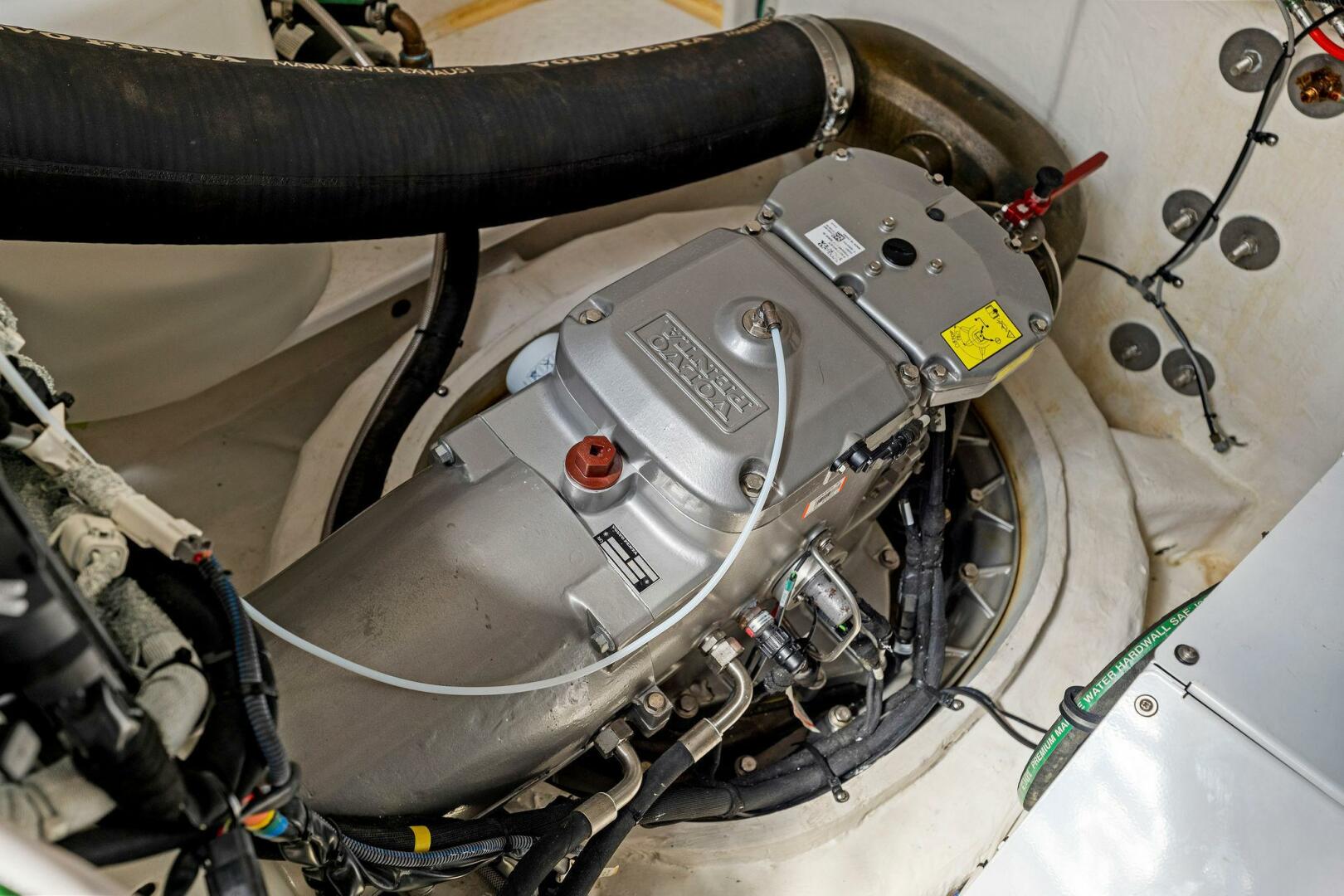 Slide: The Image of 2022 50 Cruisers Cantius - Mint 2 Bee - Engine Room - 4409955