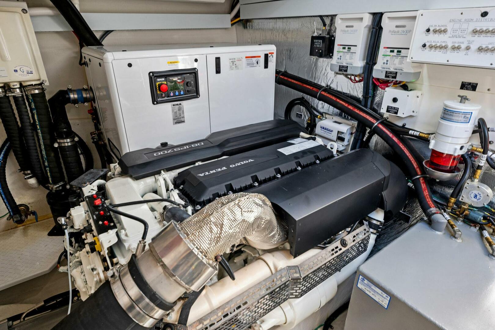 Slide: The Image of 2022 50 Cruisers Cantius - Mint 2 Bee - Engine Room - 4409959