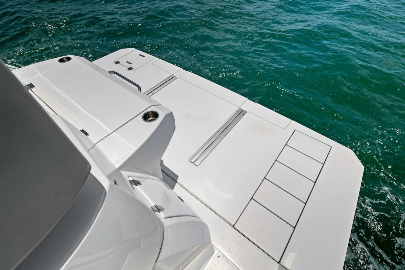 Slide: The Image of 2022 50 Cruisers Cantius - Mint 2 Bee - Swim Platform - 4409733