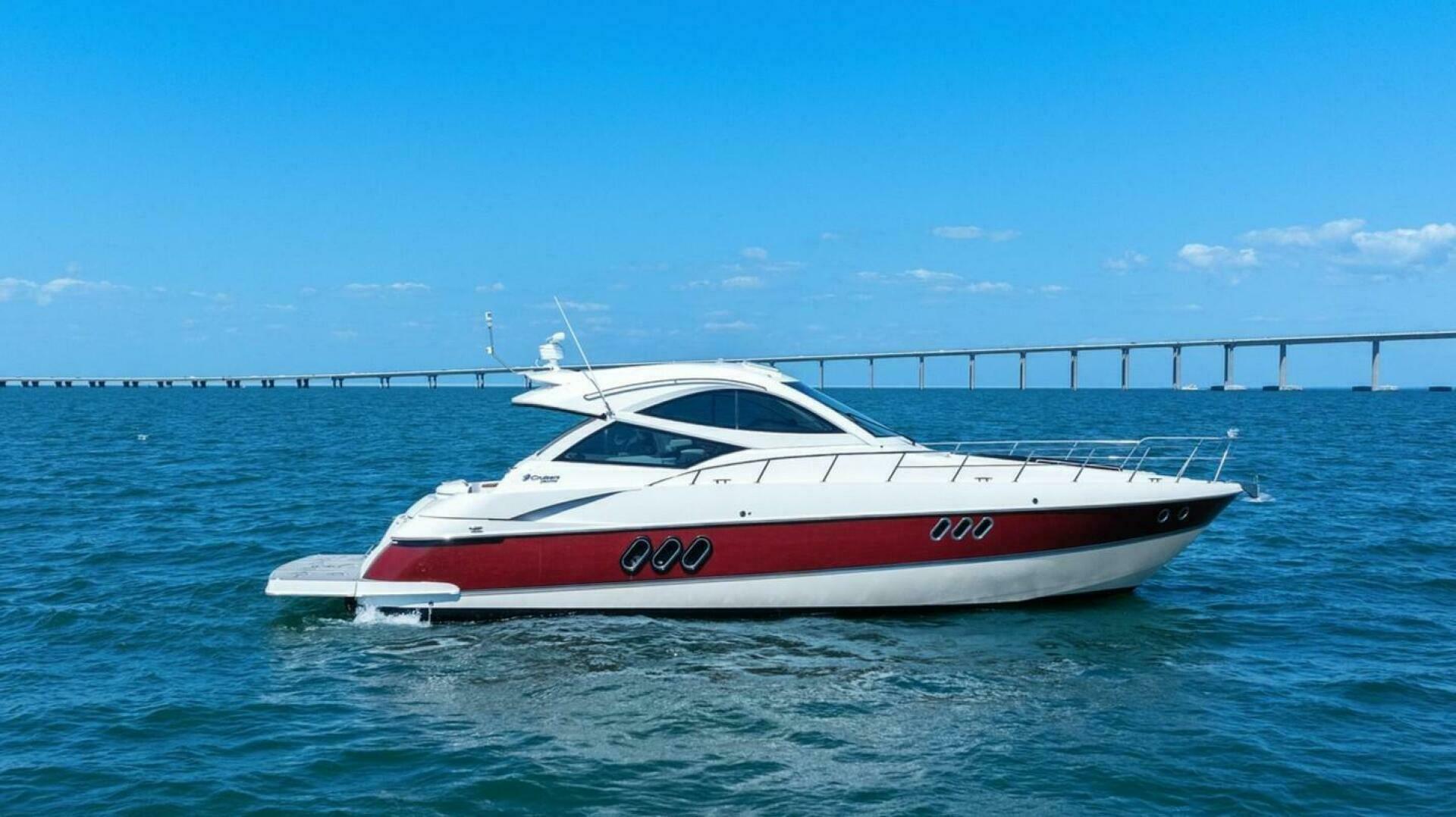 Slide: The Image of This exceptionally clean and well-maintained 540 Sport Coupe offers tons of space for living and entertaining. - 5482610
