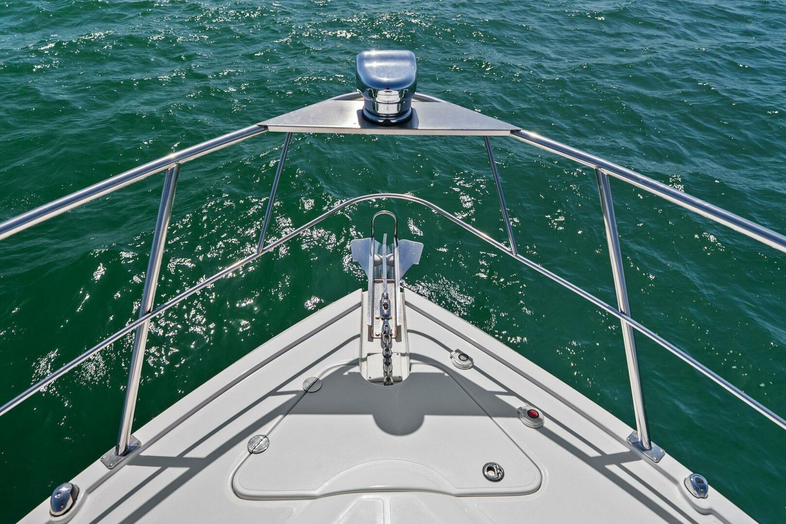Slide: The Image of 2014 Cruisers Yachts 540 Sport Coupe - 5342440