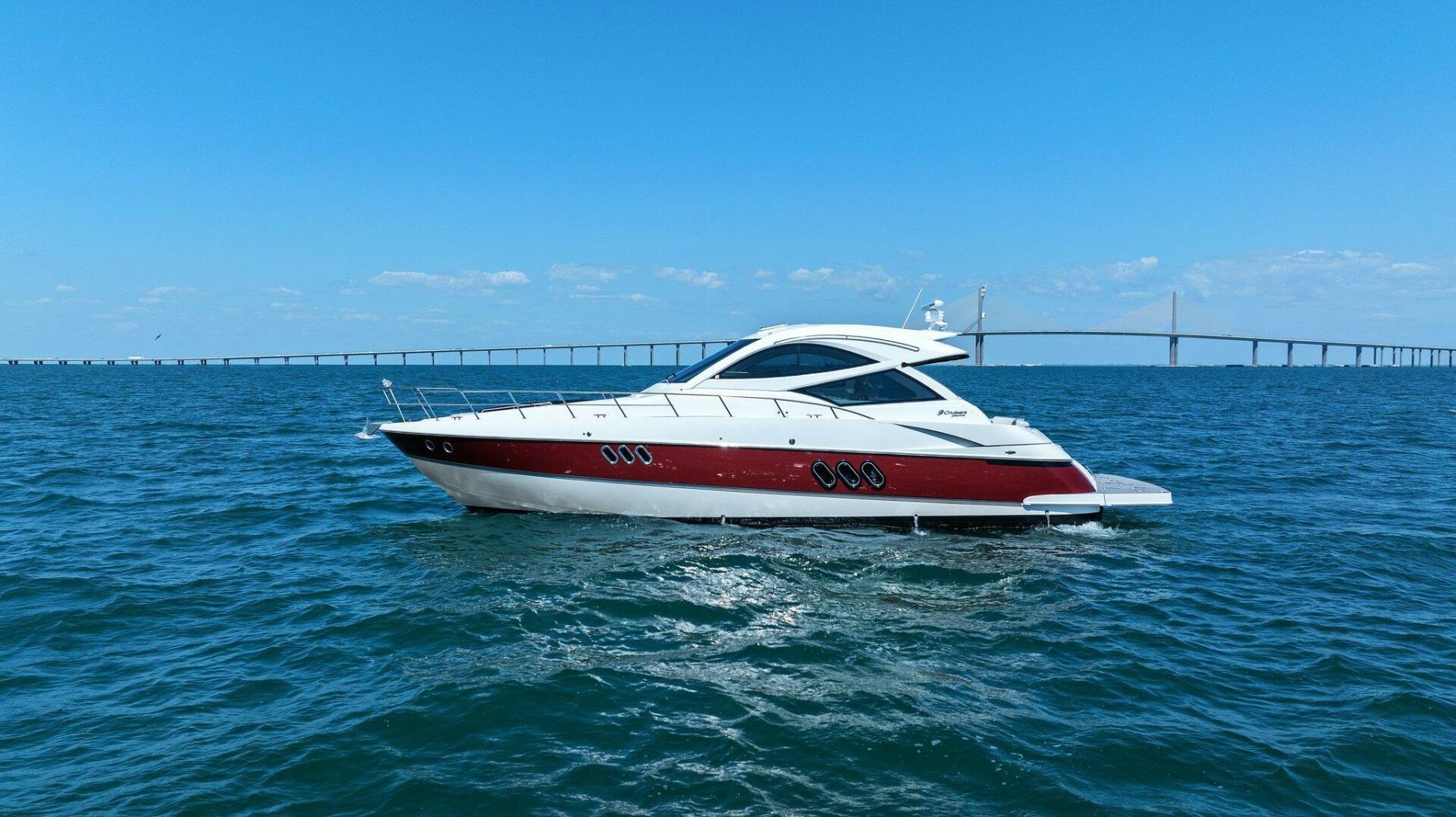 Slide: The Image of 2014 Cruisers Yachts 540 Sport Coupe - 5342467