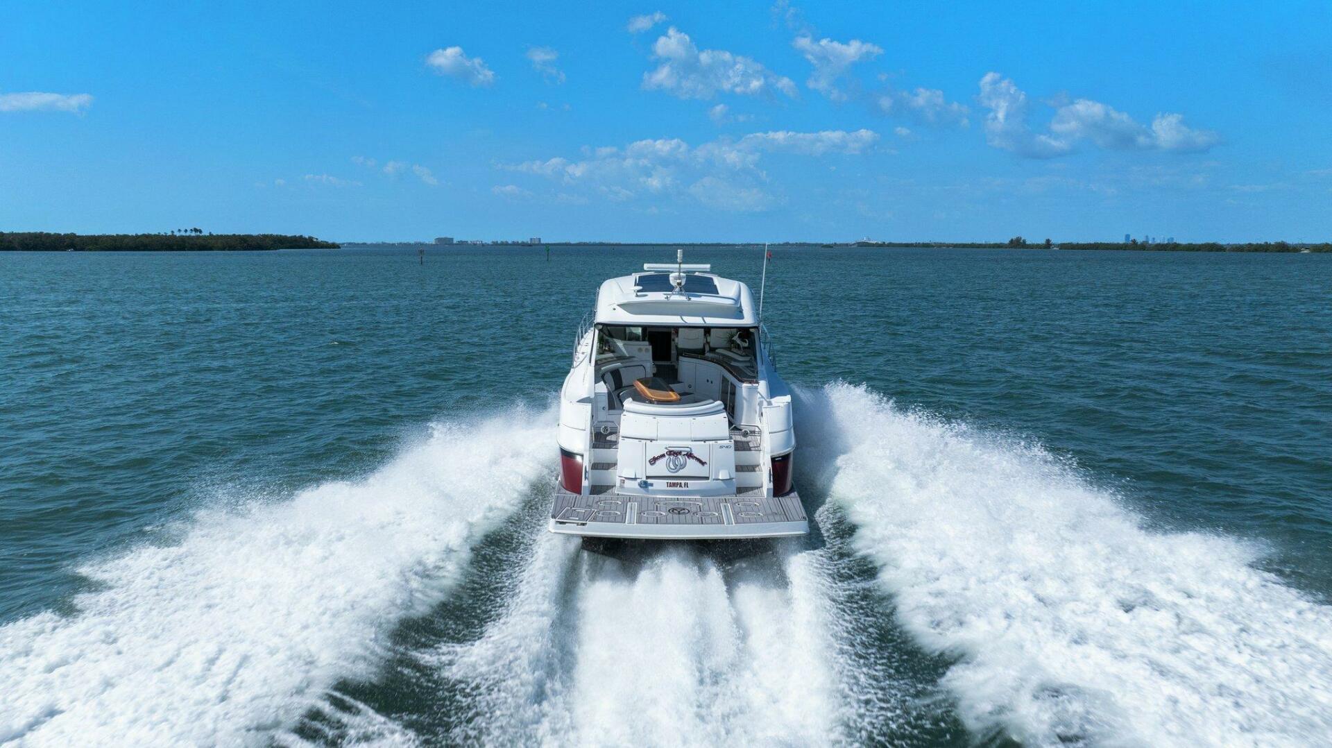 Slide: The Image of 2014 Cruisers Yachts 540 Sport Coupe - 5342477