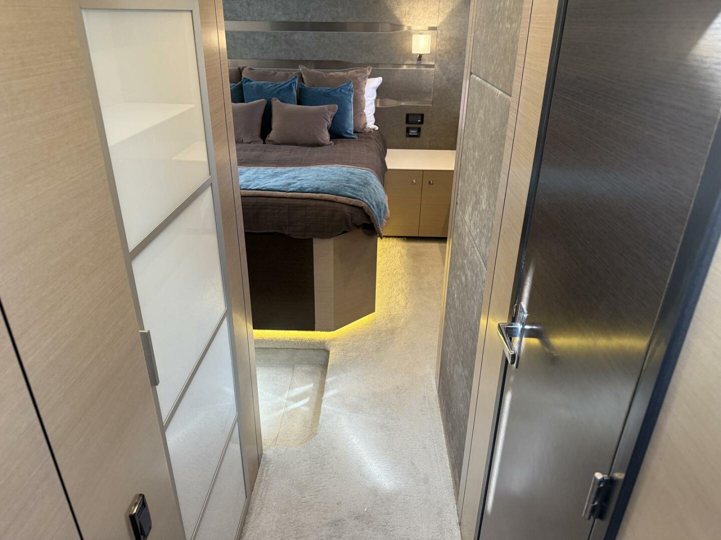 Slide: The Image of Master Cabin Entrance   - 28