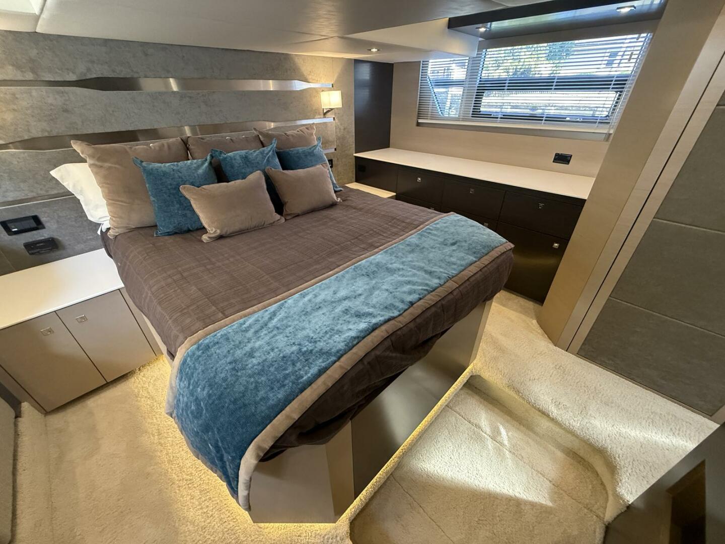 Slide: The Image of Master Cabin Looking to Port   - 30