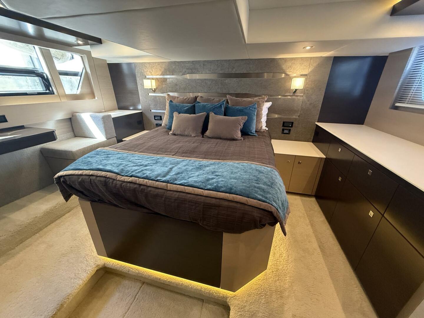 Slide: The Image of Master Cabin Looking to Starboard - 32