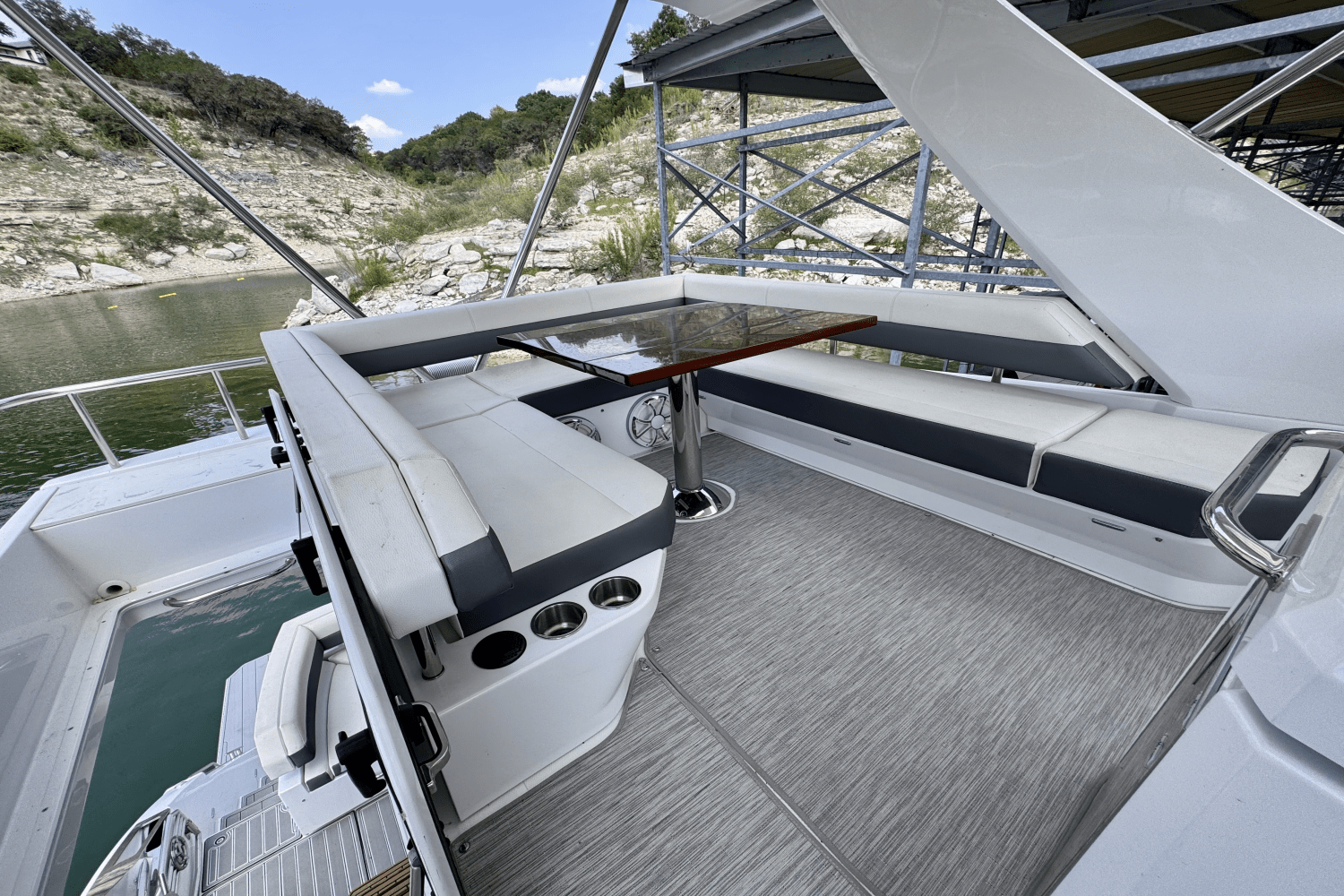 Slide: The Image of Cruisers 60 FLY 2020 - 23