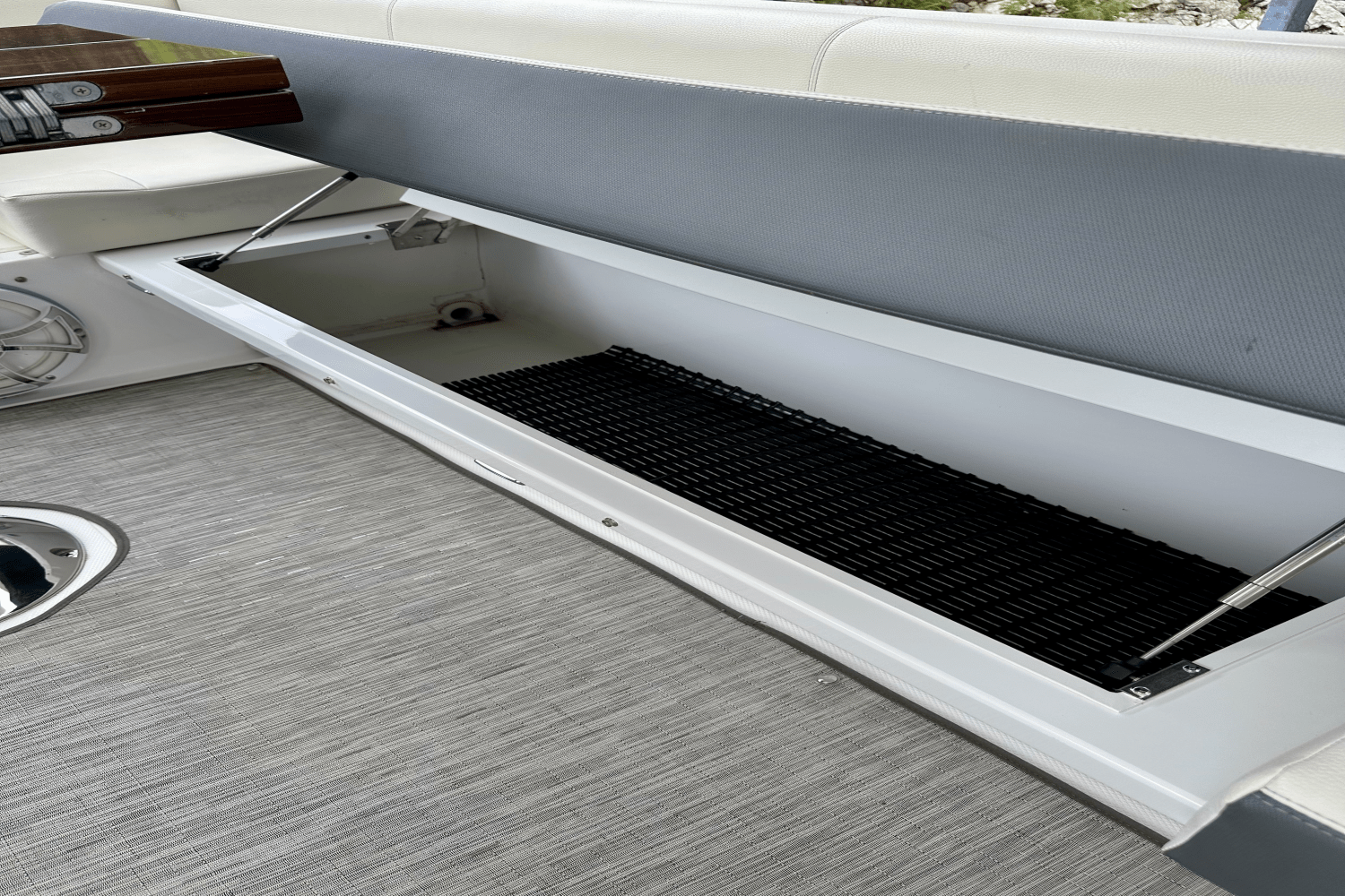 Slide: The Image of Cruisers 60 FLY 2020 - 27