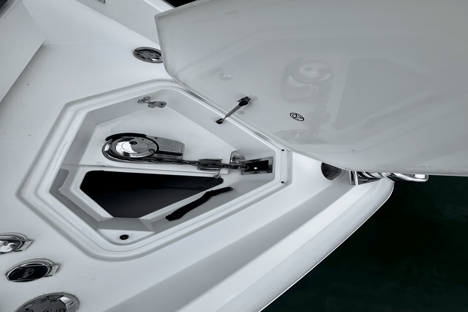 Slide: The Image of Cruisers 60 FLY 2020 - 37