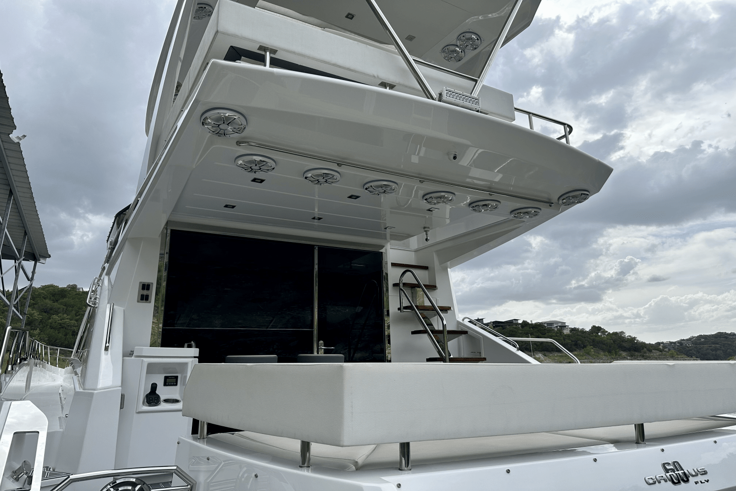 Slide: The Image of Cruisers 60 FLY 2020 - 4