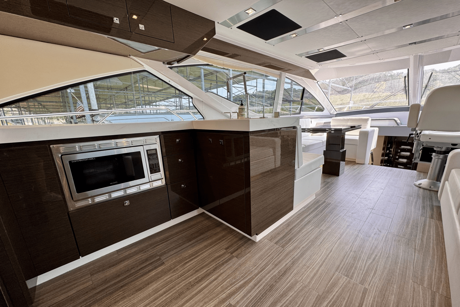 Slide: The Image of Cruisers 60 FLY 2020 - 46
