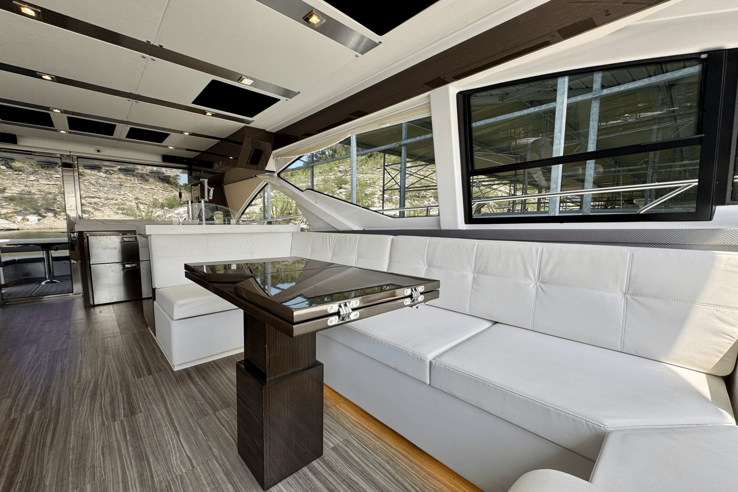 Slide: The Image of Cruisers 60 FLY 2020 - 50