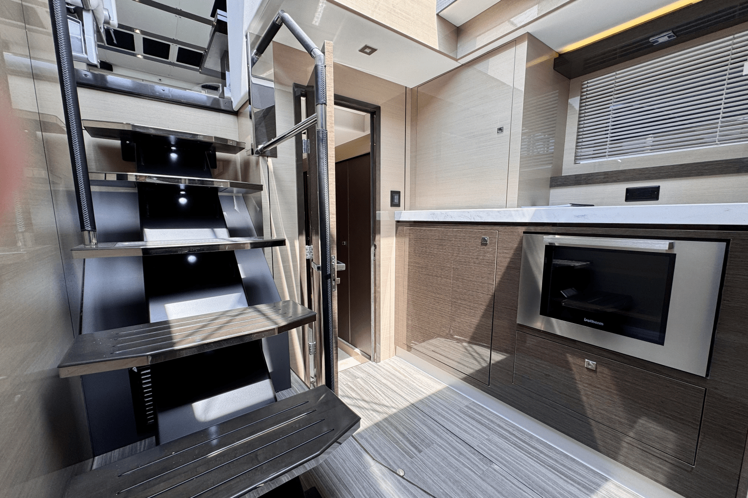 Slide: The Image of Cruisers 60 FLY 2020 - 56