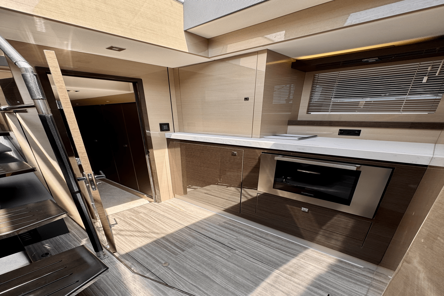 Slide: The Image of Cruisers 60 FLY 2020 - 57