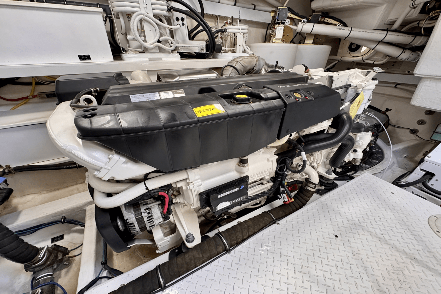 Slide: The Image of Cruisers 60 FLY 2020 - 73