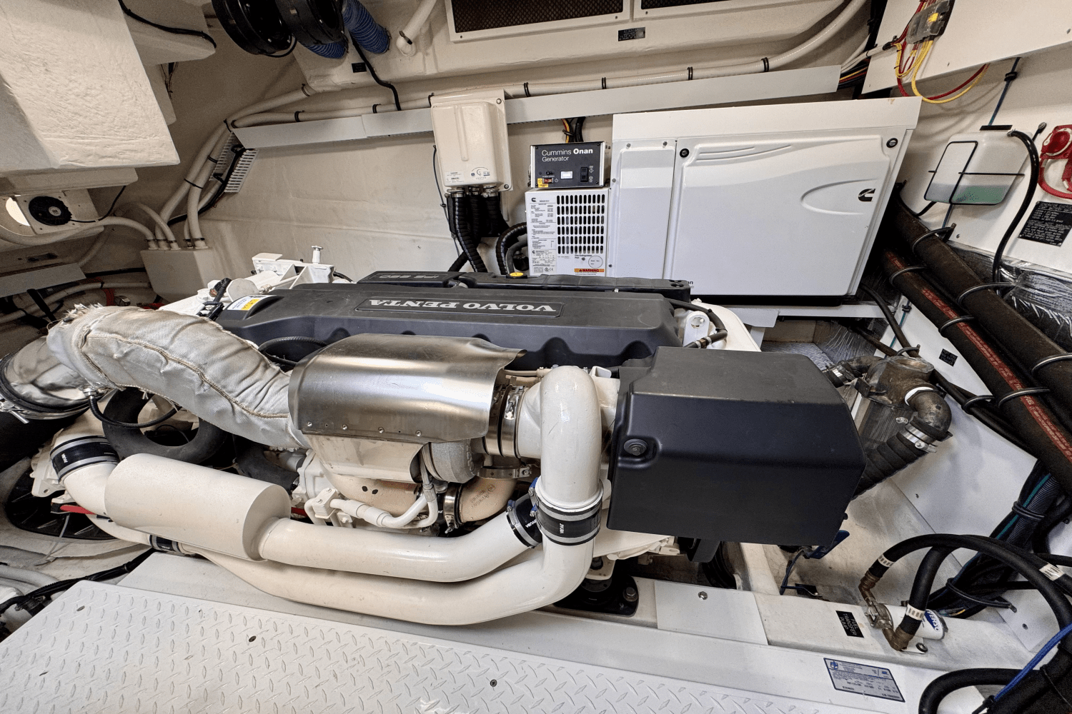 Slide: The Image of Cruisers 60 FLY 2020 - 74
