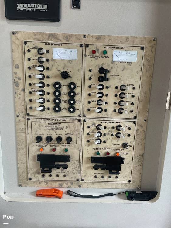 Slide: The Image of Cruisers Yachts 3075 Rogue 1998 - 15754140