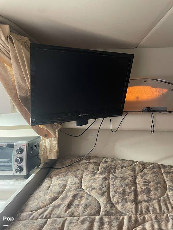 Slide: The Image of Cruisers Yachts 3075 Rogue 1998 - 15754145