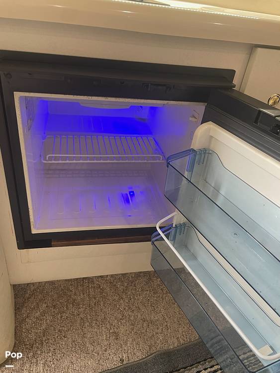 Slide: The Image of Cruisers Yachts 3075 Rogue 1998 - 15754149