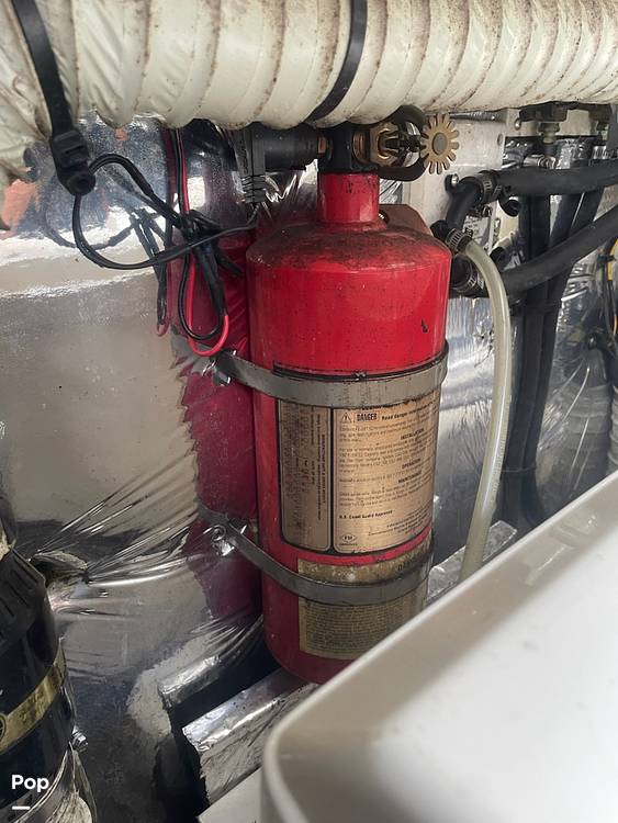 Slide: The Image of Cruisers Yachts 3075 Rogue 1998 - 15754155