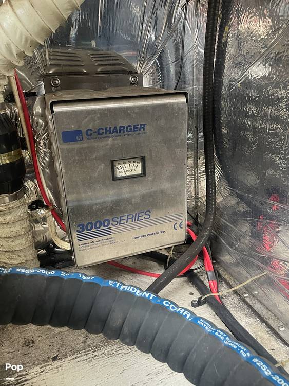 Slide: The Image of Cruisers Yachts 3075 Rogue 1998 - 15754156