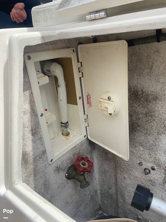 Slide: The Image of Cruisers Yachts 3075 Rogue 1998 - 15754159