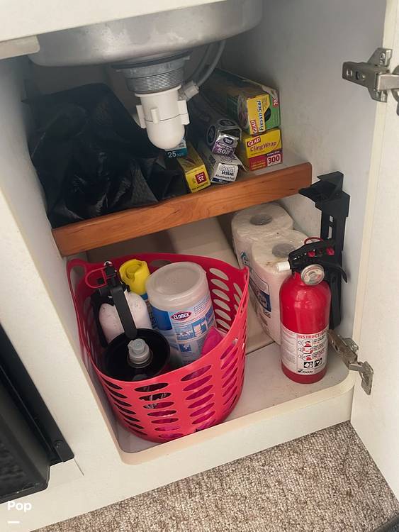 Slide: The Image of Cruisers Yachts 3075 Rogue 1998 - 15754163