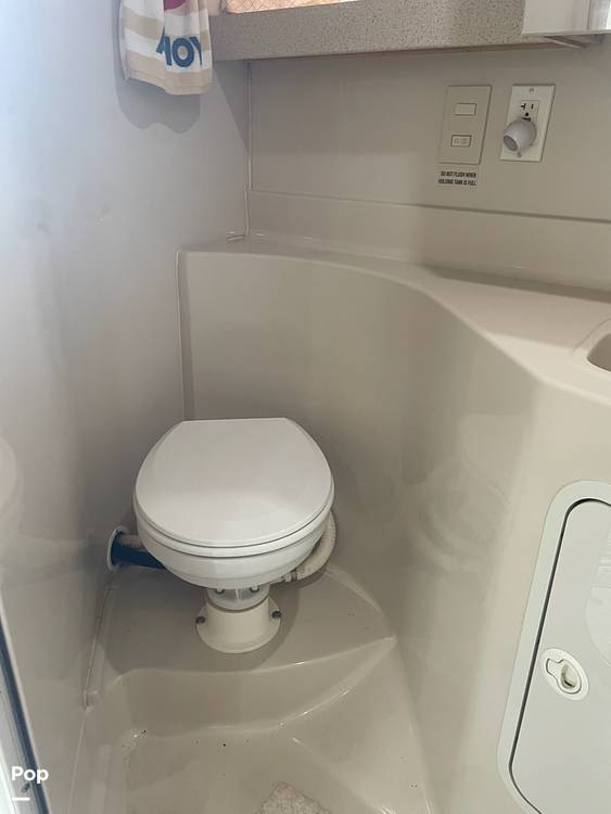 Slide: The Image of Cruisers Yachts 3075 Rogue 1998 - 15754170