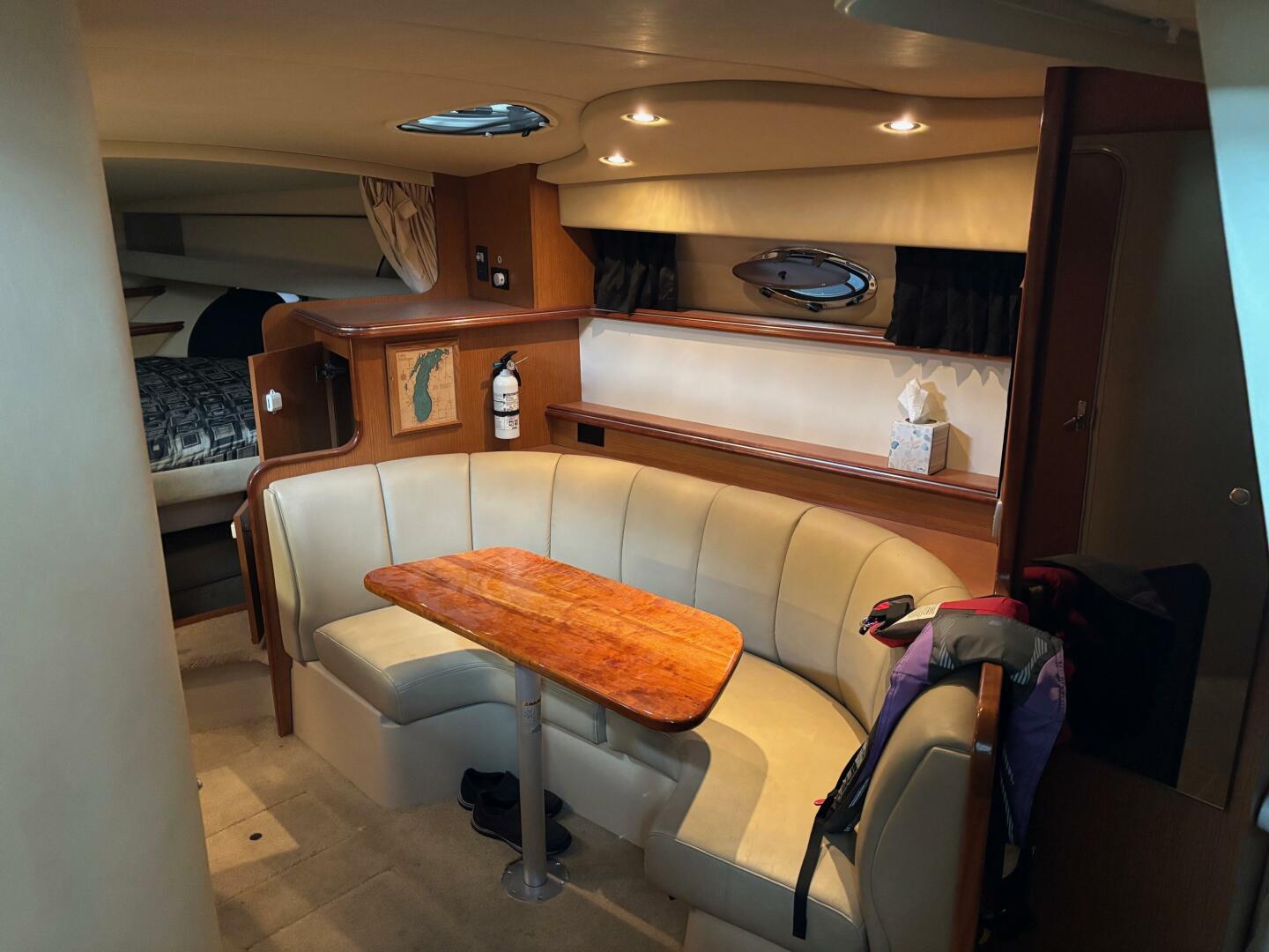 Slide: The Image of Cruisers Yachts 320 Express 2004 - 5325518