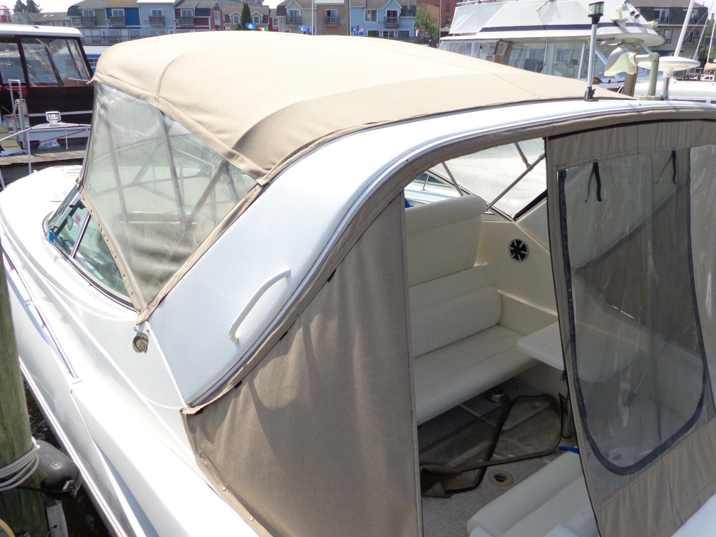 Slide: The Image of Cruisers Yachts 320 Express 2004 - 5384612