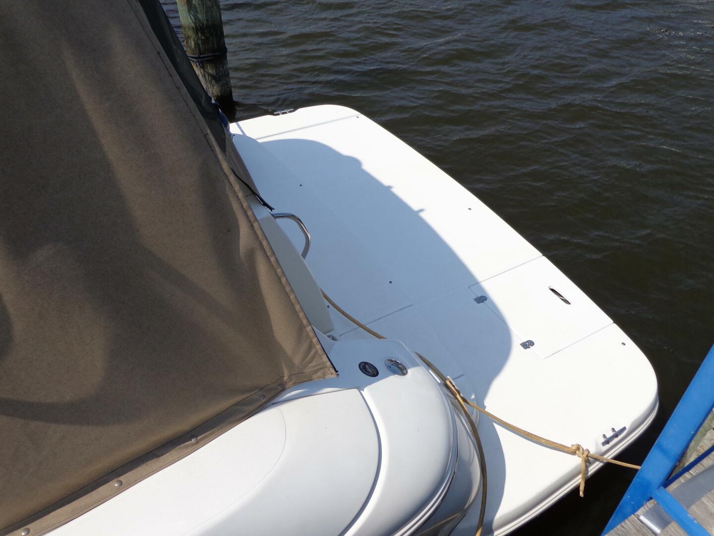 Slide: The Image of Cruisers Yachts 320 Express 2004 - 5384613