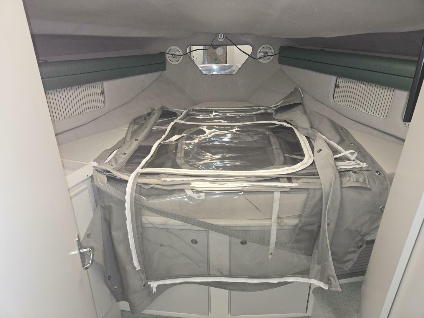 Slide: The Image of Cruisers Yachts 3380 1994 - 5387683