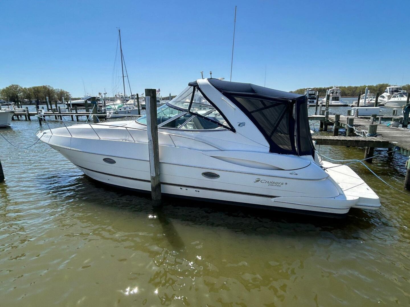 Slide: The Image of Cruisers Yachts 340 Express 2004 - 5257724