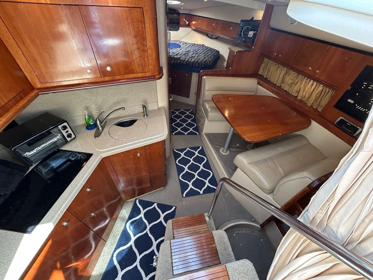 Slide: The Image of Cruisers Yachts 340 Express 2004 - 5257737