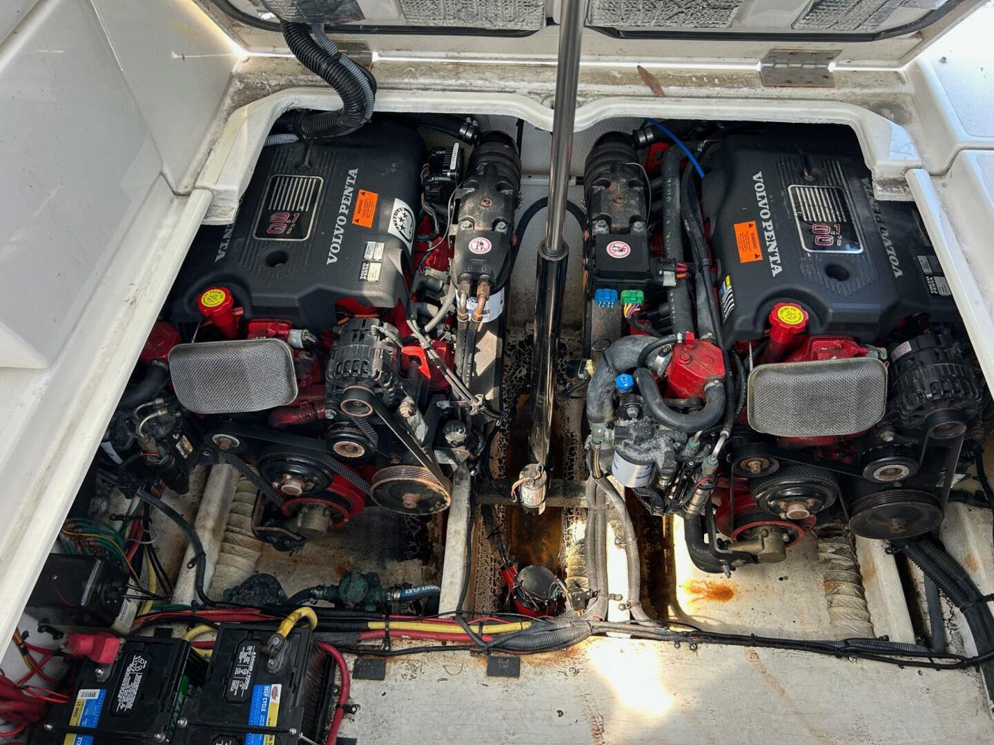 Slide: The Image of Cruisers Yachts 340 Express 2004 - 5257749