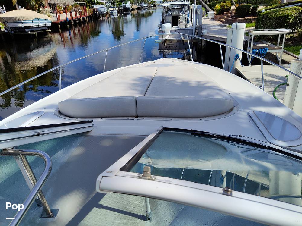 Slide: The Image of Cruisers Yachts 3470 Express 2001 - 11144537