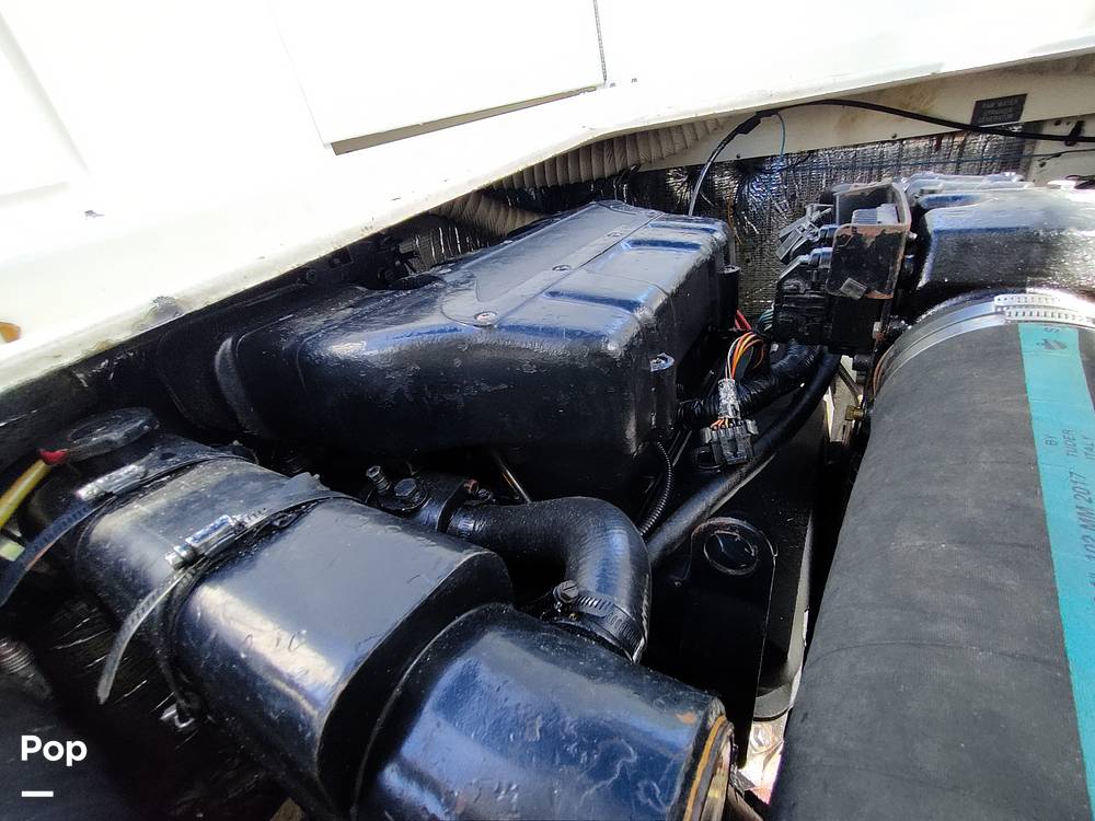 Slide: The Image of Cruisers Yachts 3470 Express 2001 - 11145038