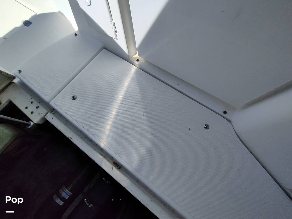 Slide: The Image of Cruisers Yachts 3470 Express 2001 - 11145052