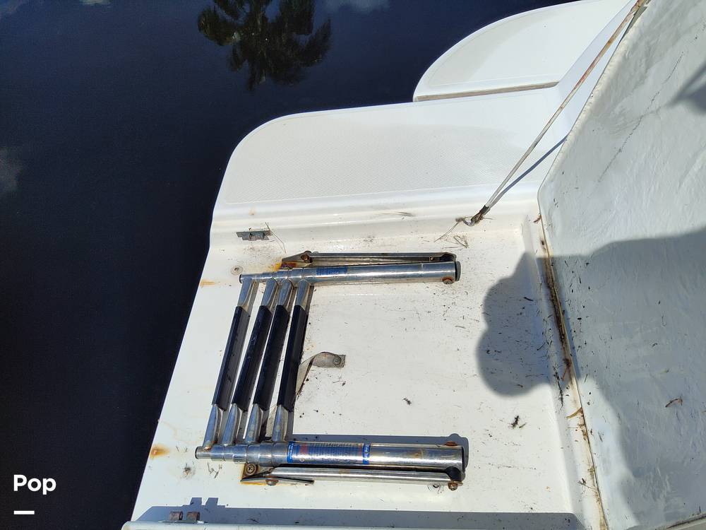 Slide: The Image of Cruisers Yachts 3470 Express 2001 - 11145061