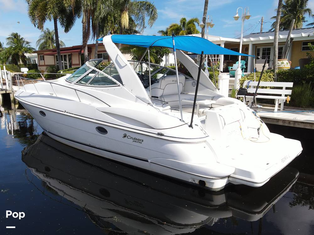Slide: The Image of Cruisers Yachts 3470 Express 2001 - 11541544