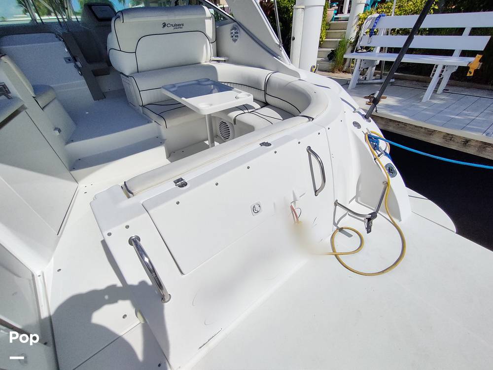 Slide: The Image of Cruisers Yachts 3470 Express 2001 - 11541562
