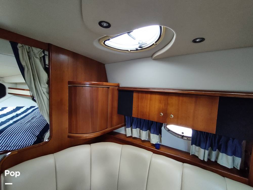 Slide: The Image of Cruisers Yachts 3470 Express 2001 - 11541570