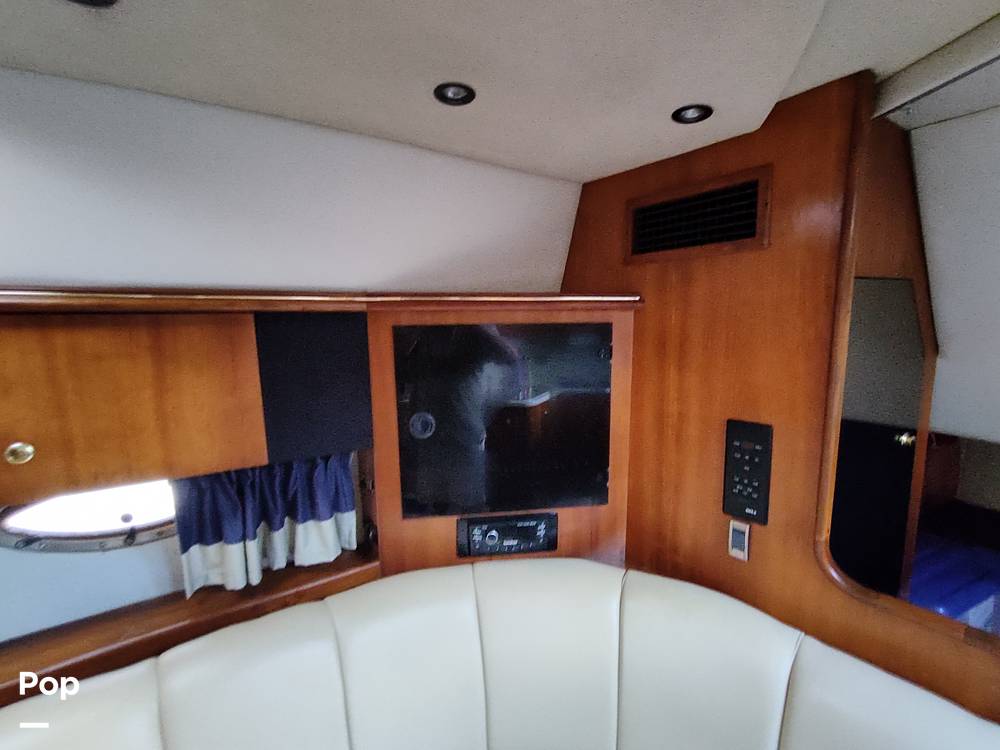 Slide: The Image of Cruisers Yachts 3470 Express 2001 - 11541571