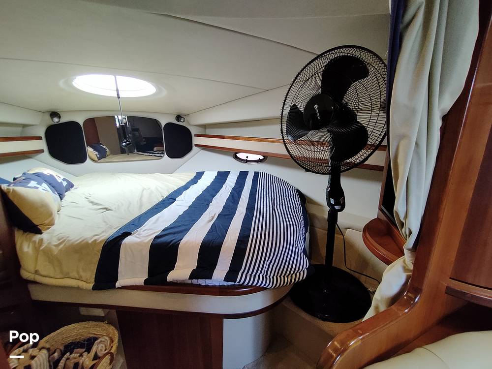 Slide: The Image of Cruisers Yachts 3470 Express 2001 - 11541593