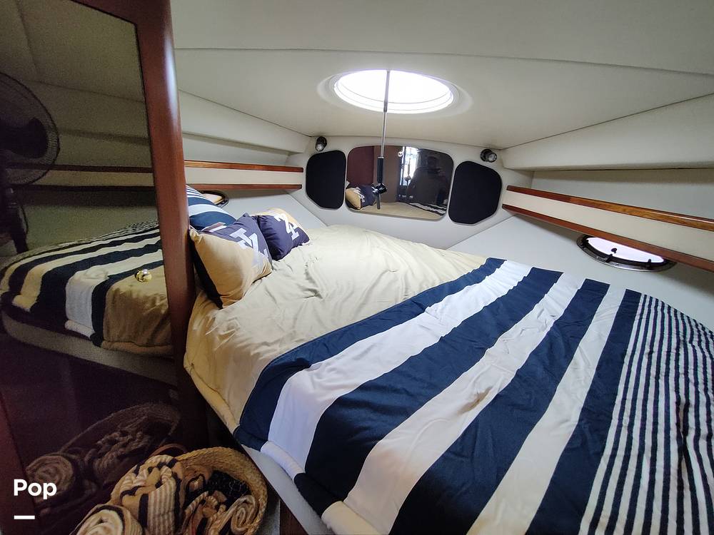 Slide: The Image of Cruisers Yachts 3470 Express 2001 - 11541594
