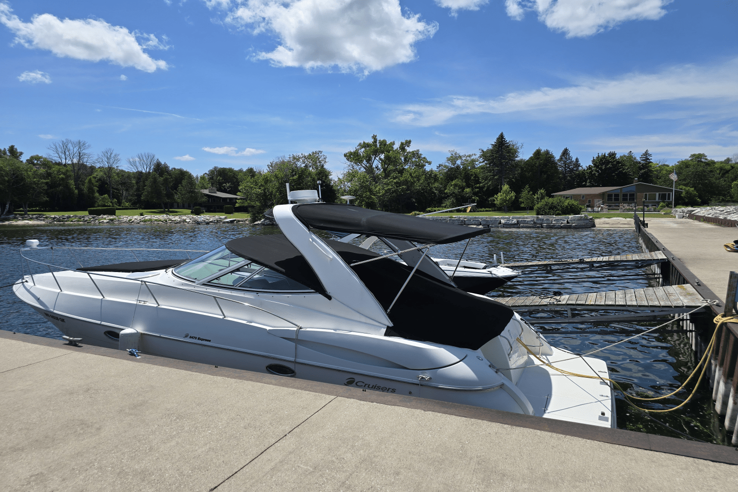 Slide: The Image of Cruisers Yachts 3470 EXPRESS 2003 - 1