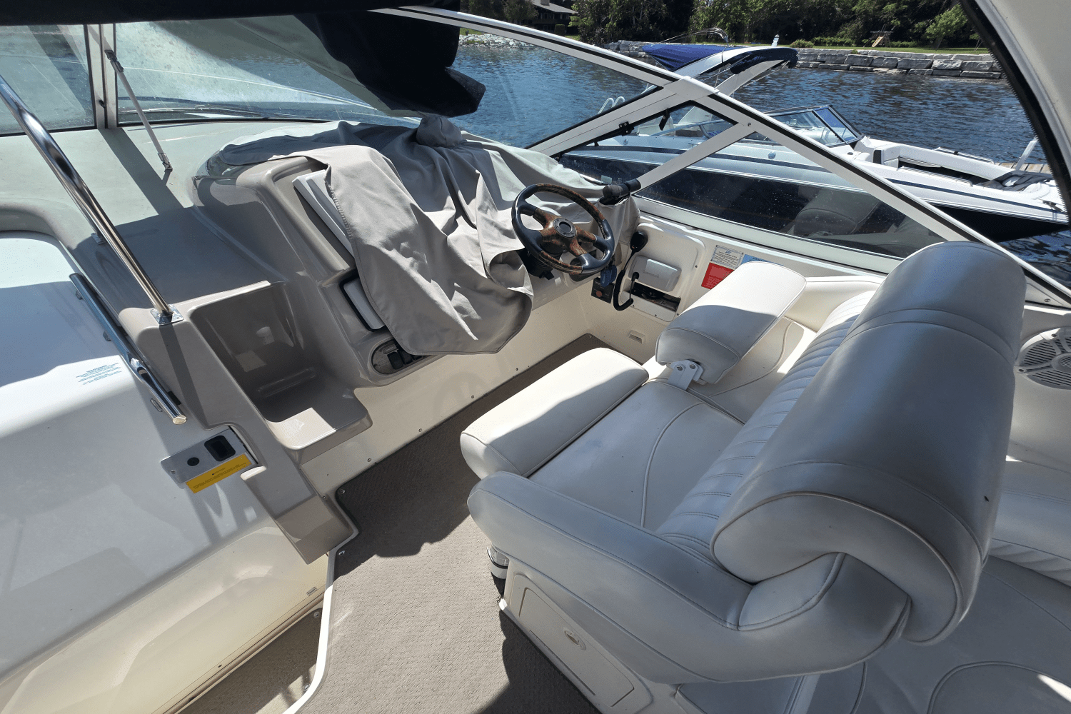 Slide: The Image of Cruisers Yachts 3470 EXPRESS 2003 - 17